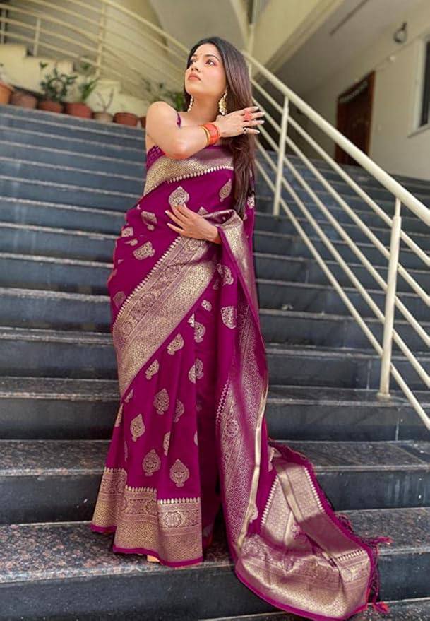 Angelic Maroon Soft Lichi Silk Saree With Devastating Blouse Piece